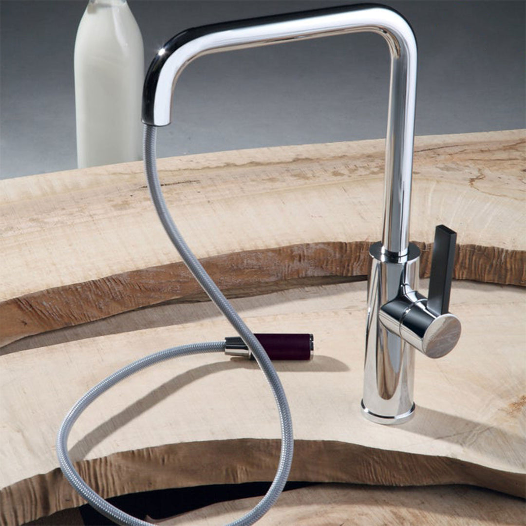 Disegno Luz Kitchen Faucet