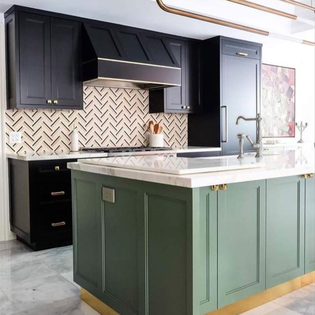 Rubinet Raven Single Control Kitchen Faucet with Hand Spray