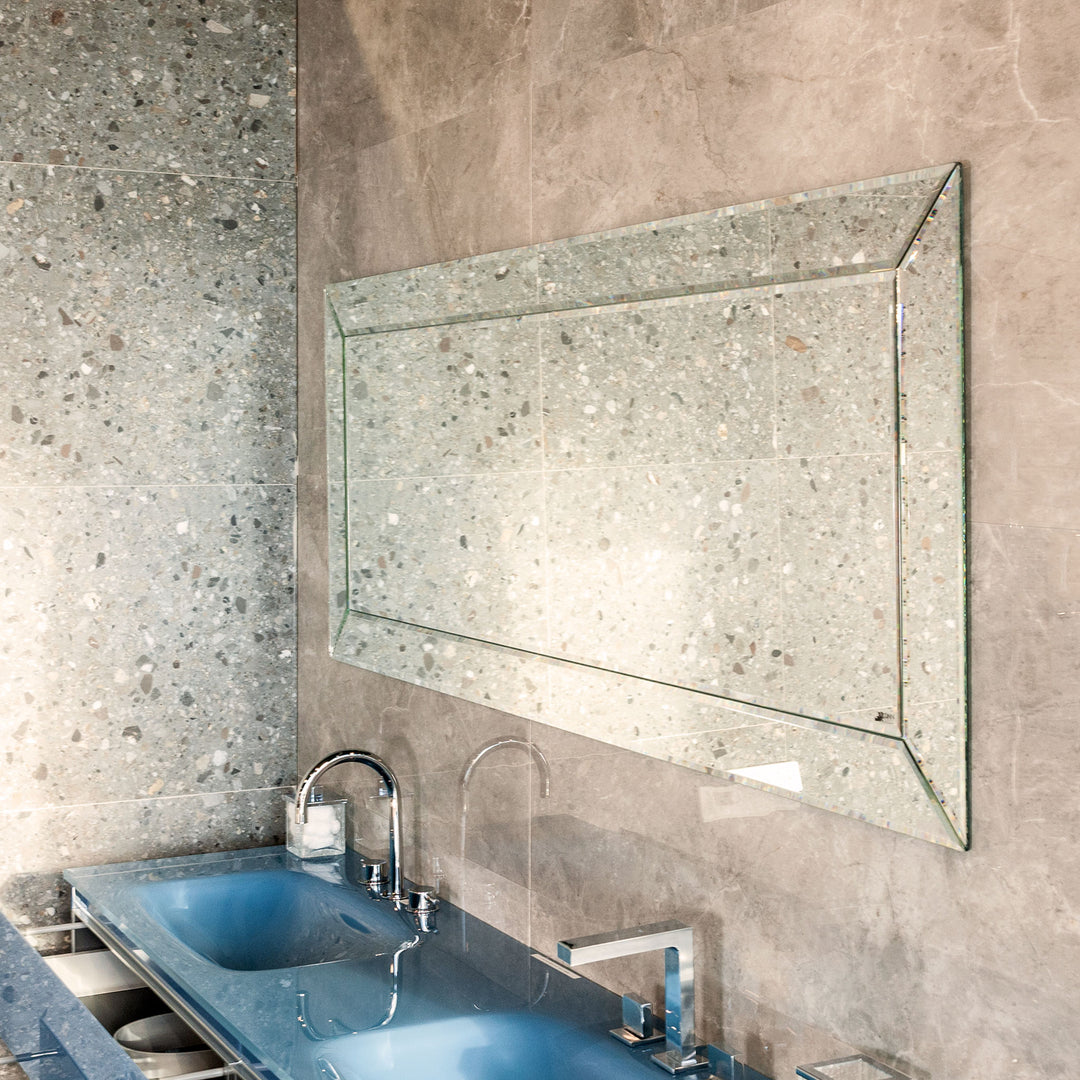 Q'in Bathroom Mirror 70" Lux